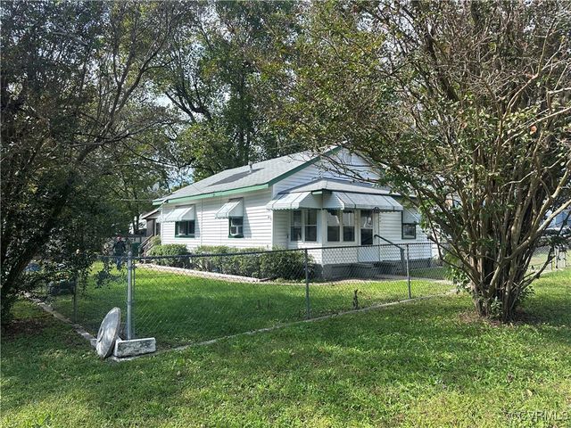 34 Spring St, Petersburg, VA 23803