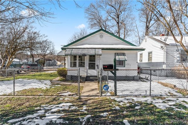 34 Spring St, Petersburg, VA 23803