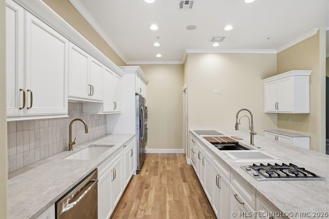 8402 S Nogales Avenue W, Tulsa, OK 74132