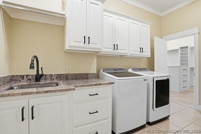 8402 S Nogales Avenue W, Tulsa, OK 74132