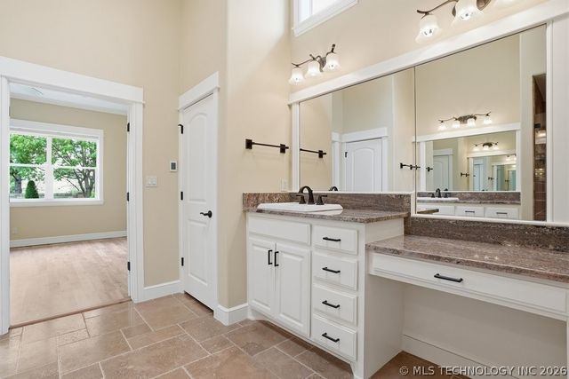 8402 S Nogales Avenue W, Tulsa, OK 74132
