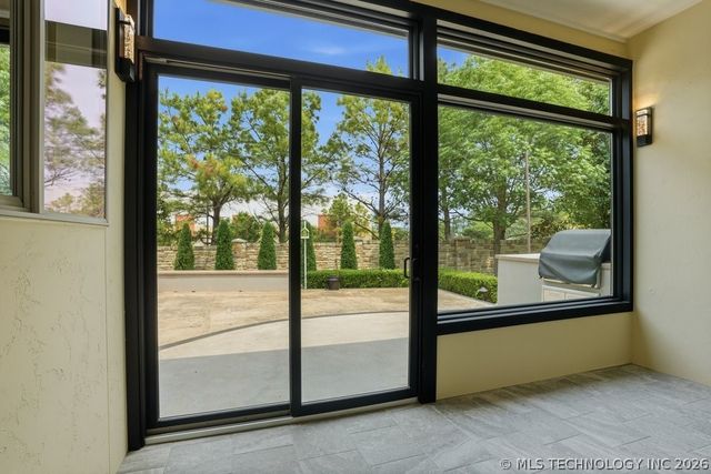8402 S Nogales Avenue W, Tulsa, OK 74132