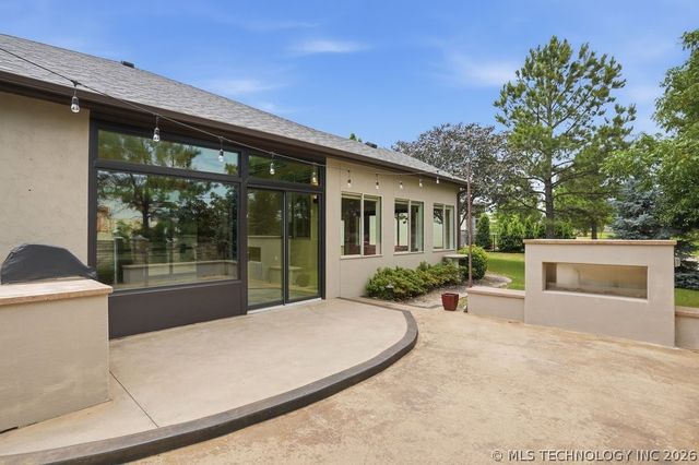8402 S Nogales Avenue W, Tulsa, OK 74132