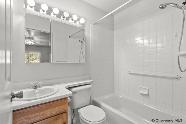 4710 EASY ST, Cheyenne, WY 82009
