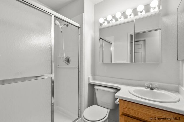 4710 EASY ST, Cheyenne, WY 82009