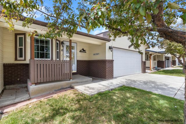 4710 EASY ST, Cheyenne, WY 82009