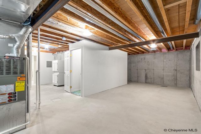 4710 EASY ST, Cheyenne, WY 82009
