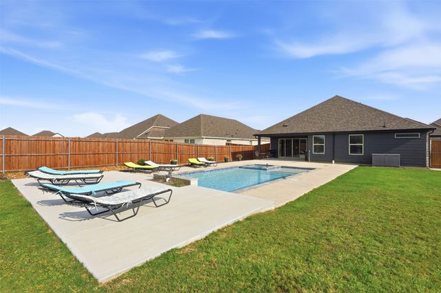 2116 Draco Drive, Haslet, TX 76052