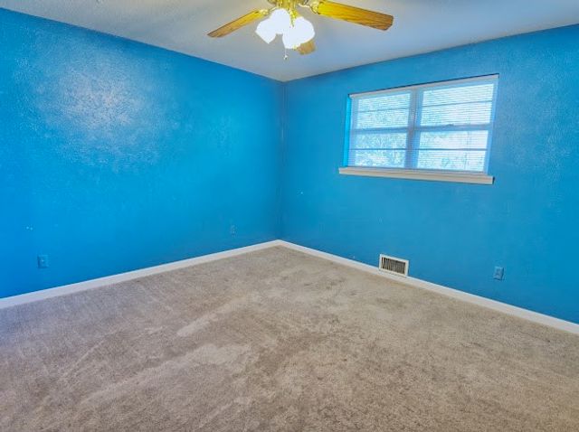 933 N Main Street, Muenster, TX 76252