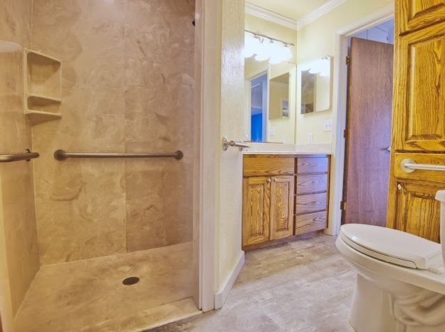 933 N Main Street, Muenster, TX 76252
