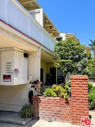 10737 Francis Place, Los Angeles, CA 90034