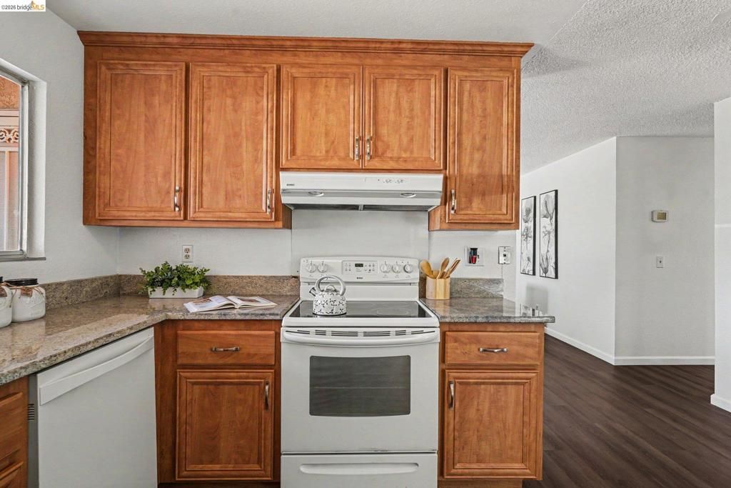 Image 10 of property listing at 511 El Mar, Suisun City, CA 94585