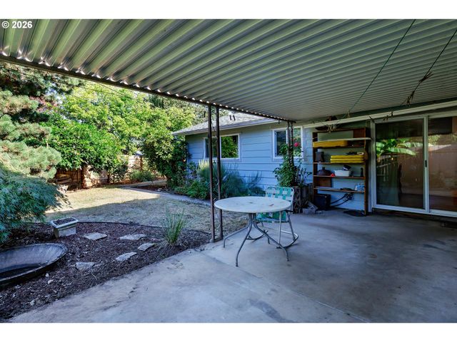 17707 Se WASHINGTON St, Portland, OR 97233
