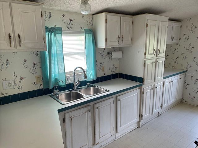 8929 HONEYWELL ROAD, Gibsonton, FL 33534