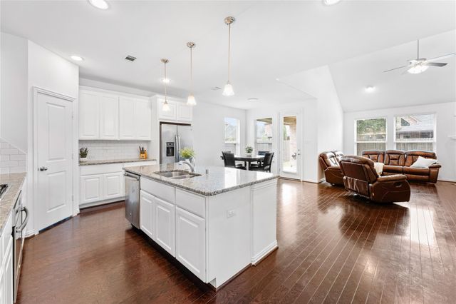 3635 Long Flower Court, Fulshear, TX 77441