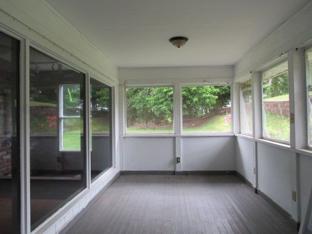 544 Longvue Drive, New Kensington, PA 15068