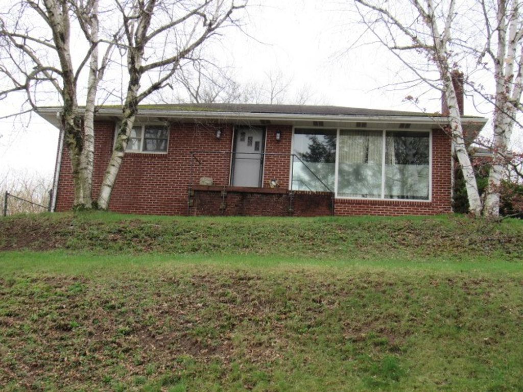 544 Longvue Drive, New Kensington, PA 15068