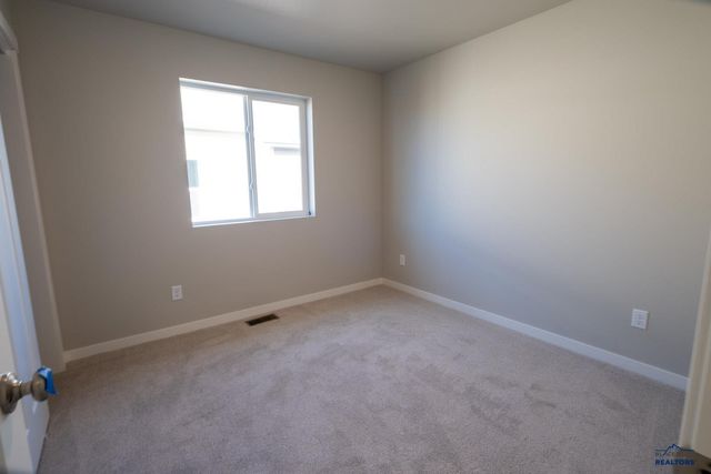 453 HENRY POTTER RD, Box Elder, SD 57719