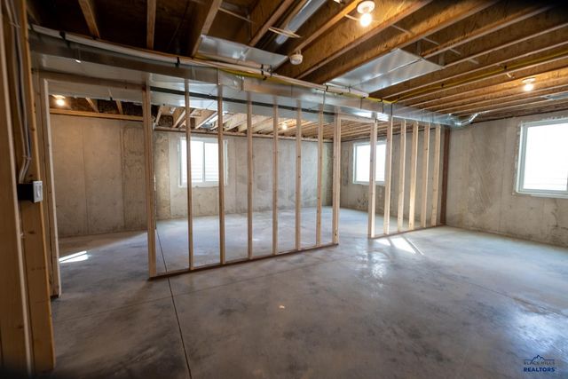 453 HENRY POTTER RD, Box Elder, SD 57719