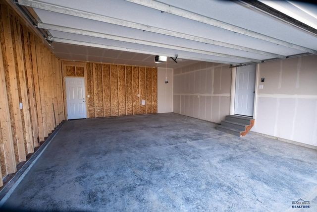 453 HENRY POTTER RD, Box Elder, SD 57719