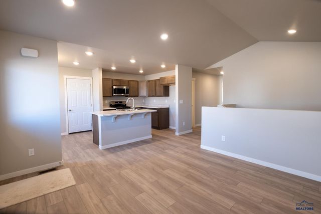 453 HENRY POTTER RD, Box Elder, SD 57719