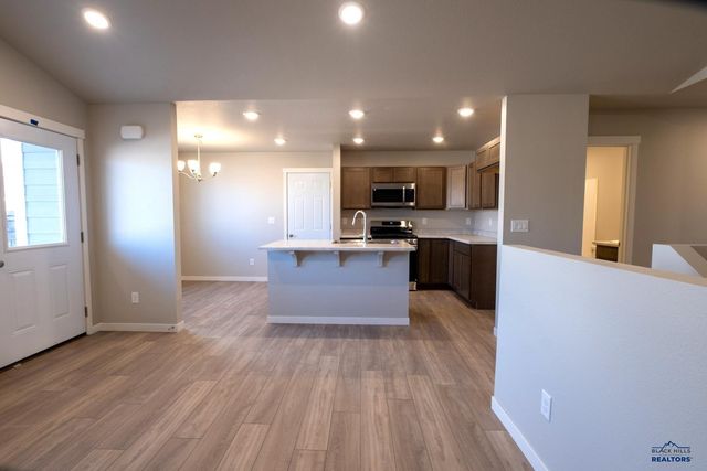 453 HENRY POTTER RD, Box Elder, SD 57719