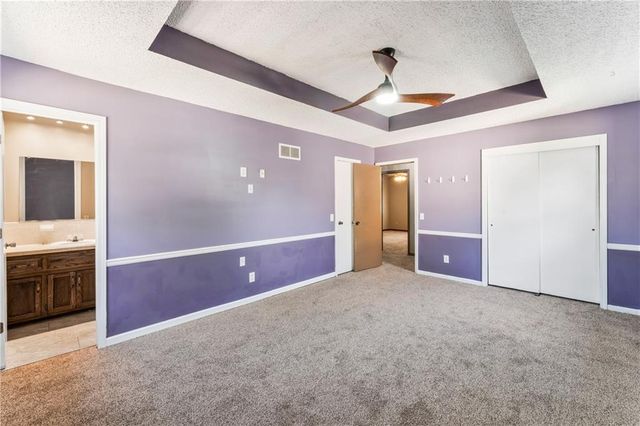 1012 E Piatt Lane, Olathe, KS 66061