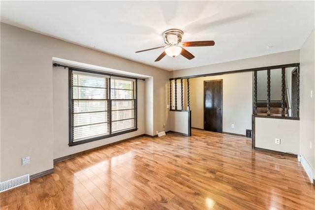 1012 E Piatt Lane, Olathe, KS 66061