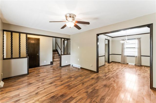 1012 E Piatt Lane, Olathe, KS 66061