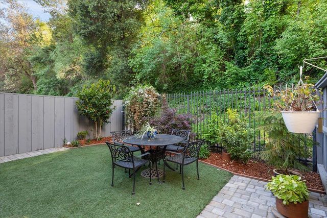 6 Flora Lane, Scotts Valley, CA 95066