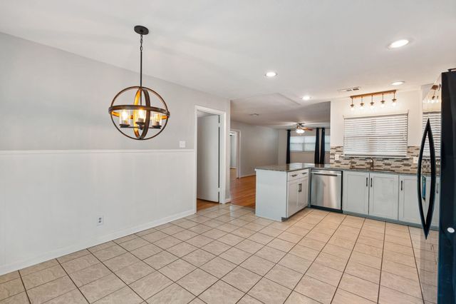5110 Hialeah Drive, Houston, TX 77092