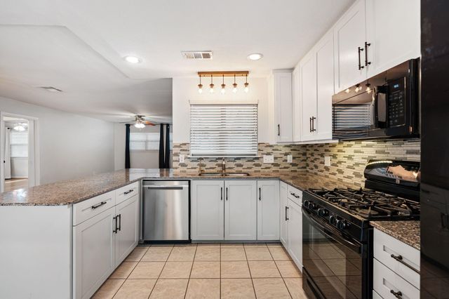 5110 Hialeah Drive, Houston, TX 77092