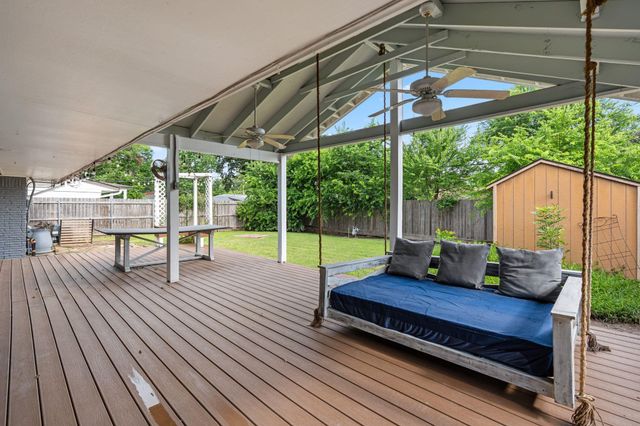 5110 Hialeah Drive, Houston, TX 77092