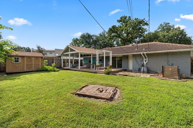 5110 Hialeah Drive, Houston, TX 77092