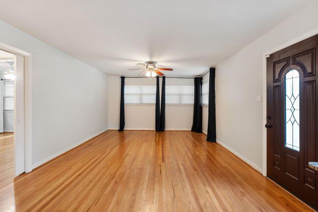 5110 Hialeah Drive, Houston, TX 77092