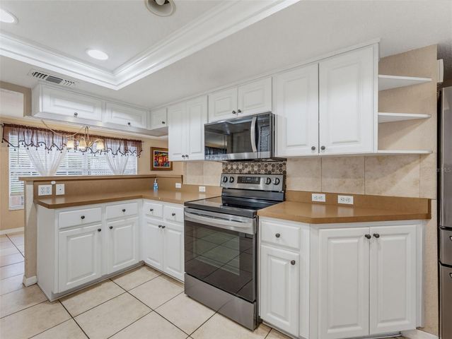 10744 OSCEOLA DRIVE, New Port Richey, FL 34654