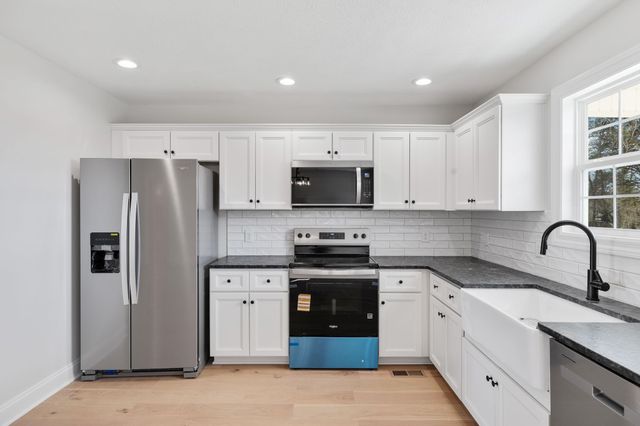 605 Shadow Dr, Shelbyville, TN 37160