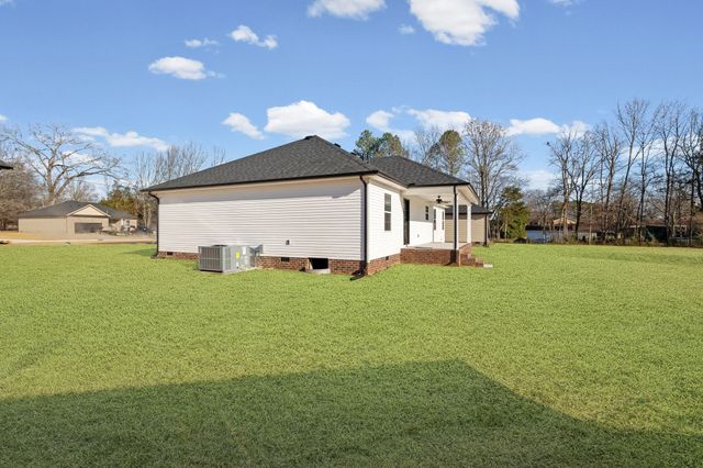 605 Shadow Dr, Shelbyville, TN 37160