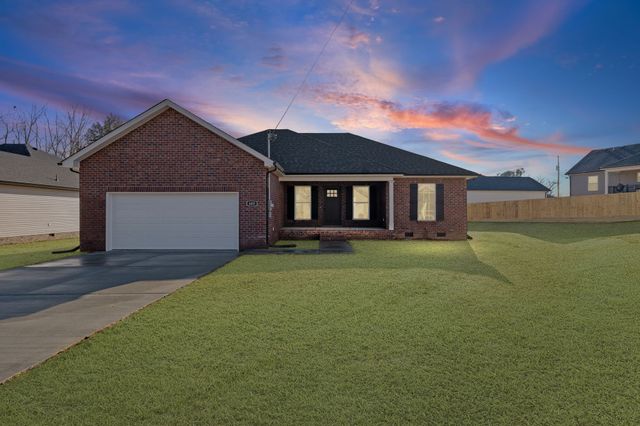 605 Shadow Dr, Shelbyville, TN 37160