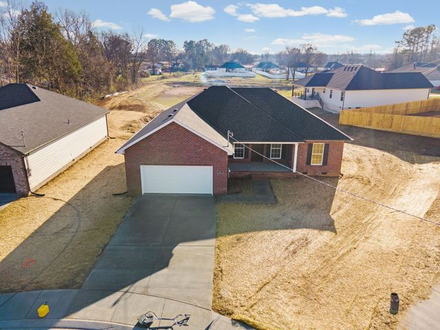605 Shadow Dr, Shelbyville, TN 37160