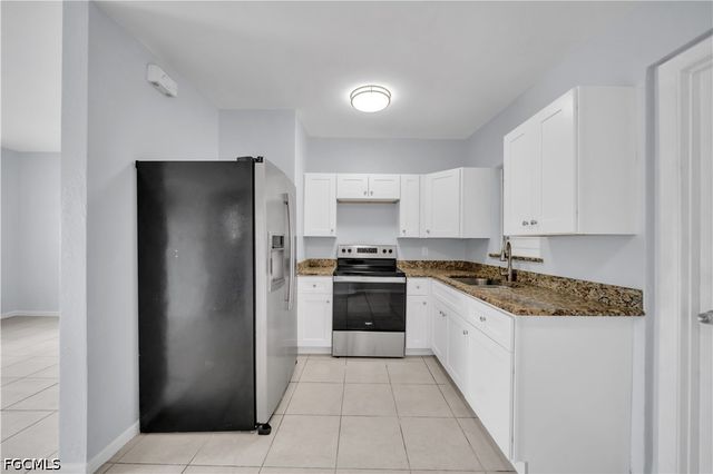 1527 Gardenia AVE, Fort Myers, FL 33916