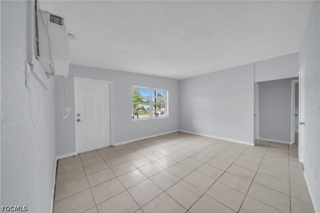 1527 Gardenia AVE, Fort Myers, FL 33916