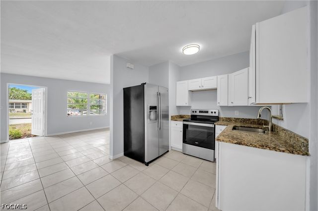 1527 Gardenia AVE, Fort Myers, FL 33916