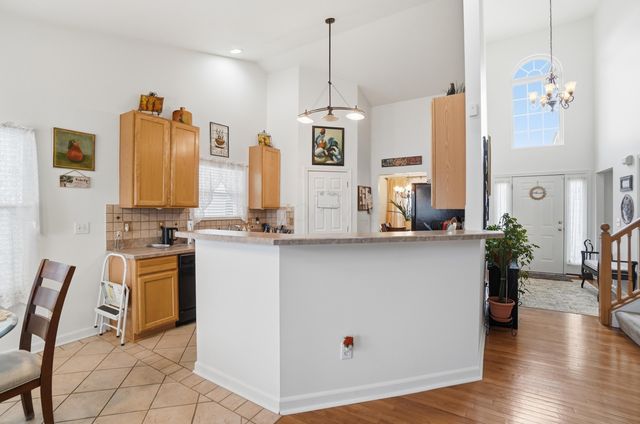 918 Lockmead Court, Pataskala, OH 43062