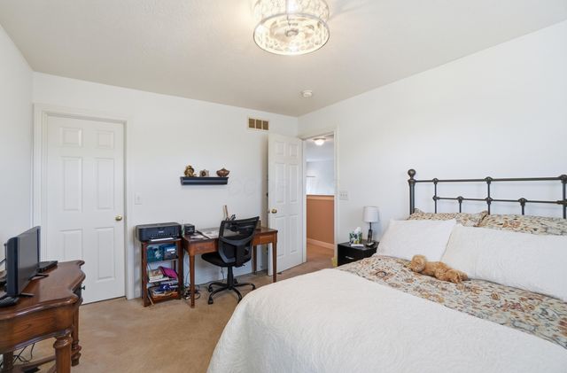 918 Lockmead Court, Pataskala, OH 43062