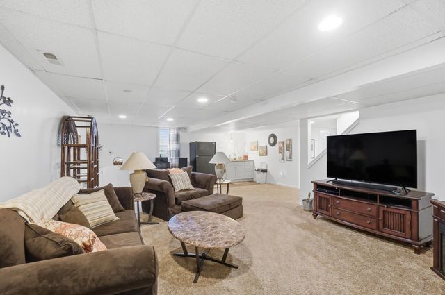 918 Lockmead Court, Pataskala, OH 43062