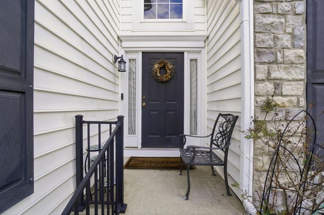 918 Lockmead Court, Pataskala, OH 43062