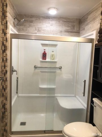 5562 W 100 N, Huntington, IN 46750