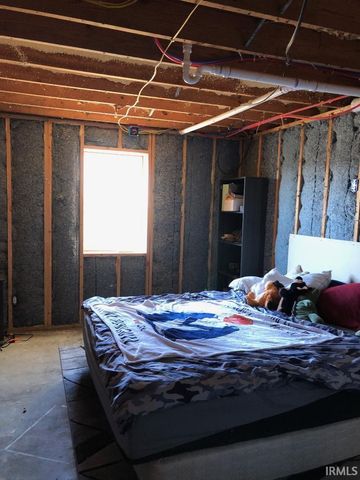 5562 W 100 N, Huntington, IN 46750