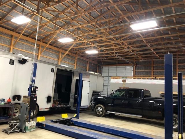 5562 W 100 N, Huntington, IN 46750